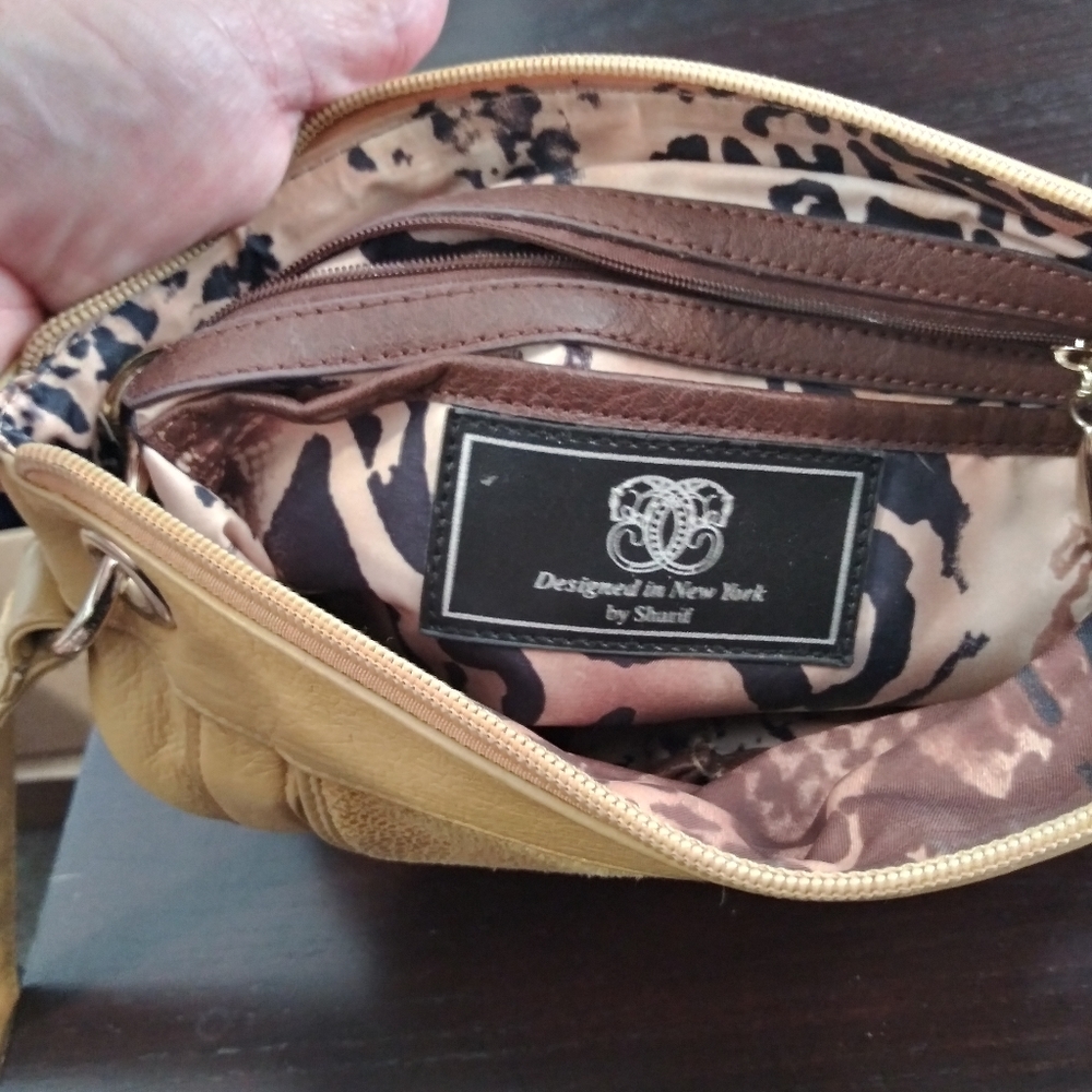Sharif purse